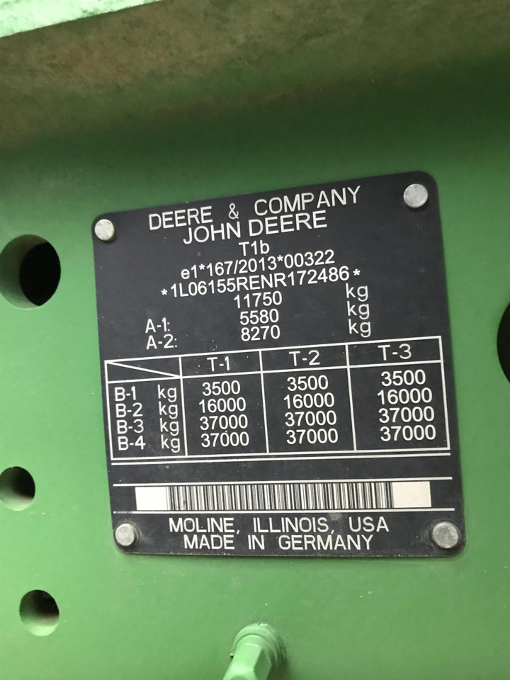 Farm tractor John Deere 6R 155: picture 13