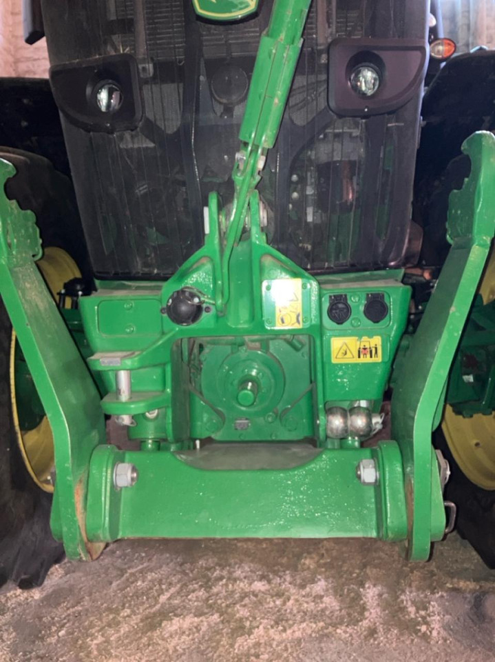 John Deere 7290R - Farm tractor: picture 3 John Deere 7290R - Farm tractor: picture 3
