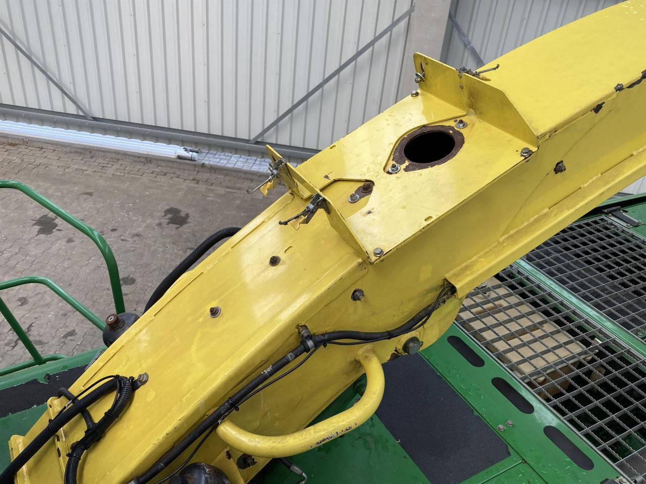 Forage harvester John Deere 7750i: picture 15