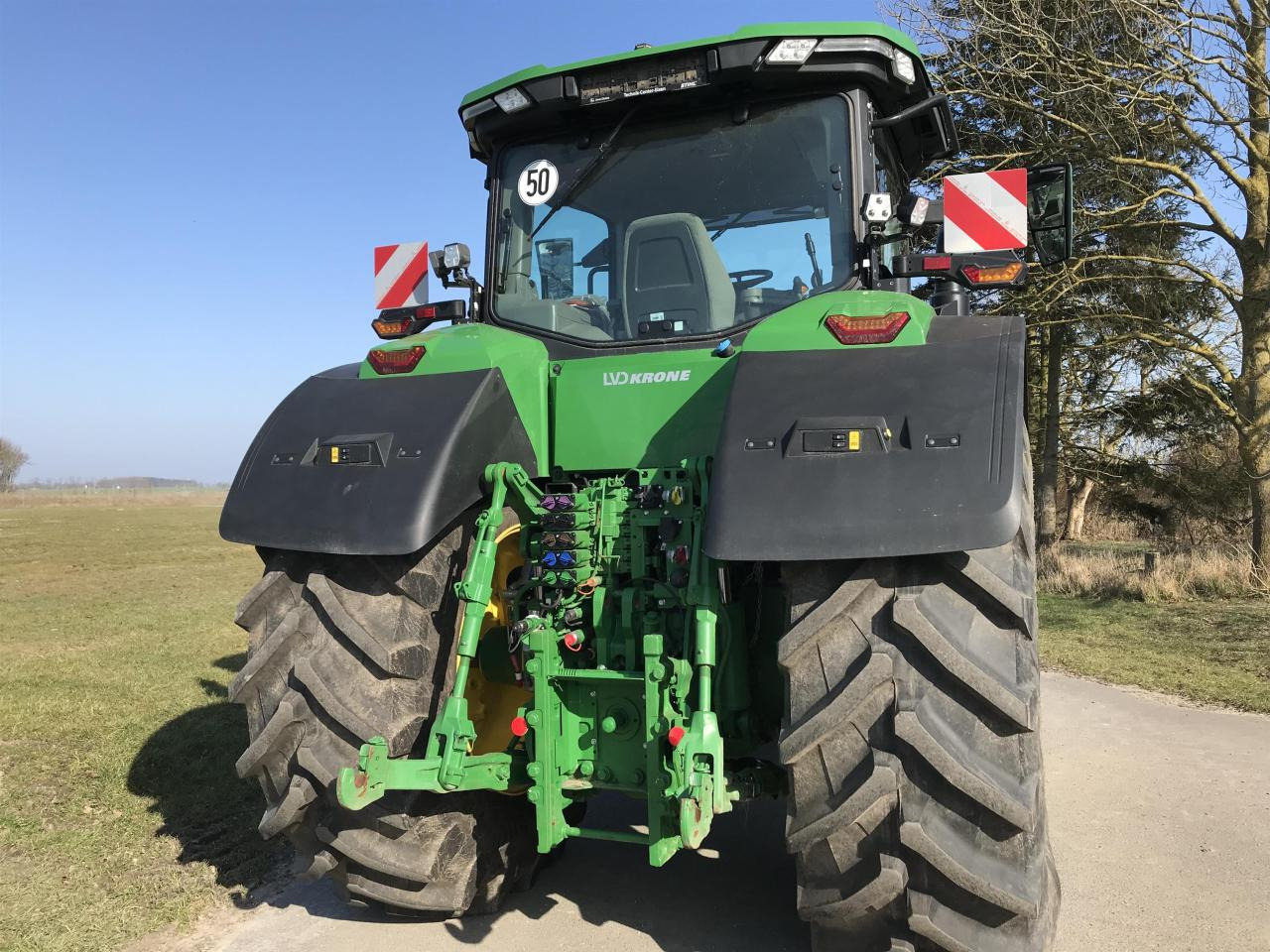 John Deere 7R 310 - Farm tractor: picture 4 John Deere 7R 310 - Farm tractor: picture 4