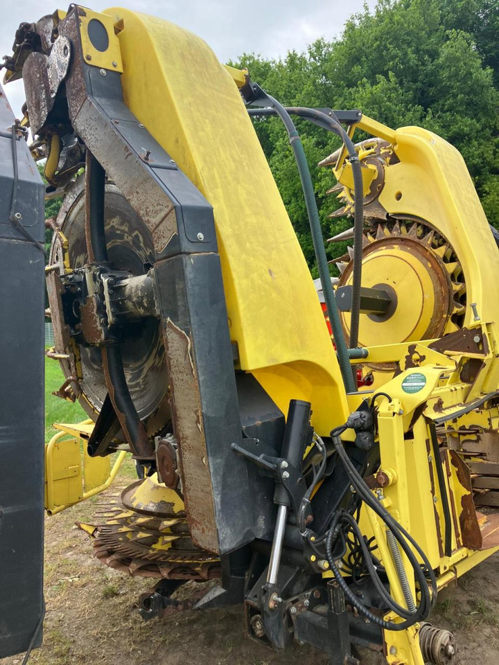 Forage harvester John Deere 8500: picture 7