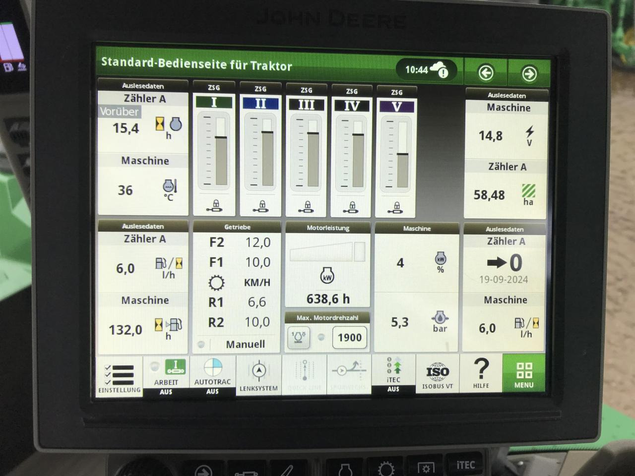 Farm tractor John Deere 9RX 640: picture 13