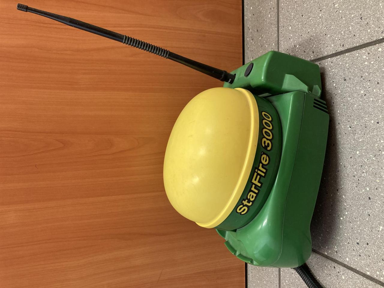 John Deere SF3000 - Navigation system for Agricultural machinery: picture 2 John Deere SF3000 - Navigation system for Agricultural machinery: picture 2