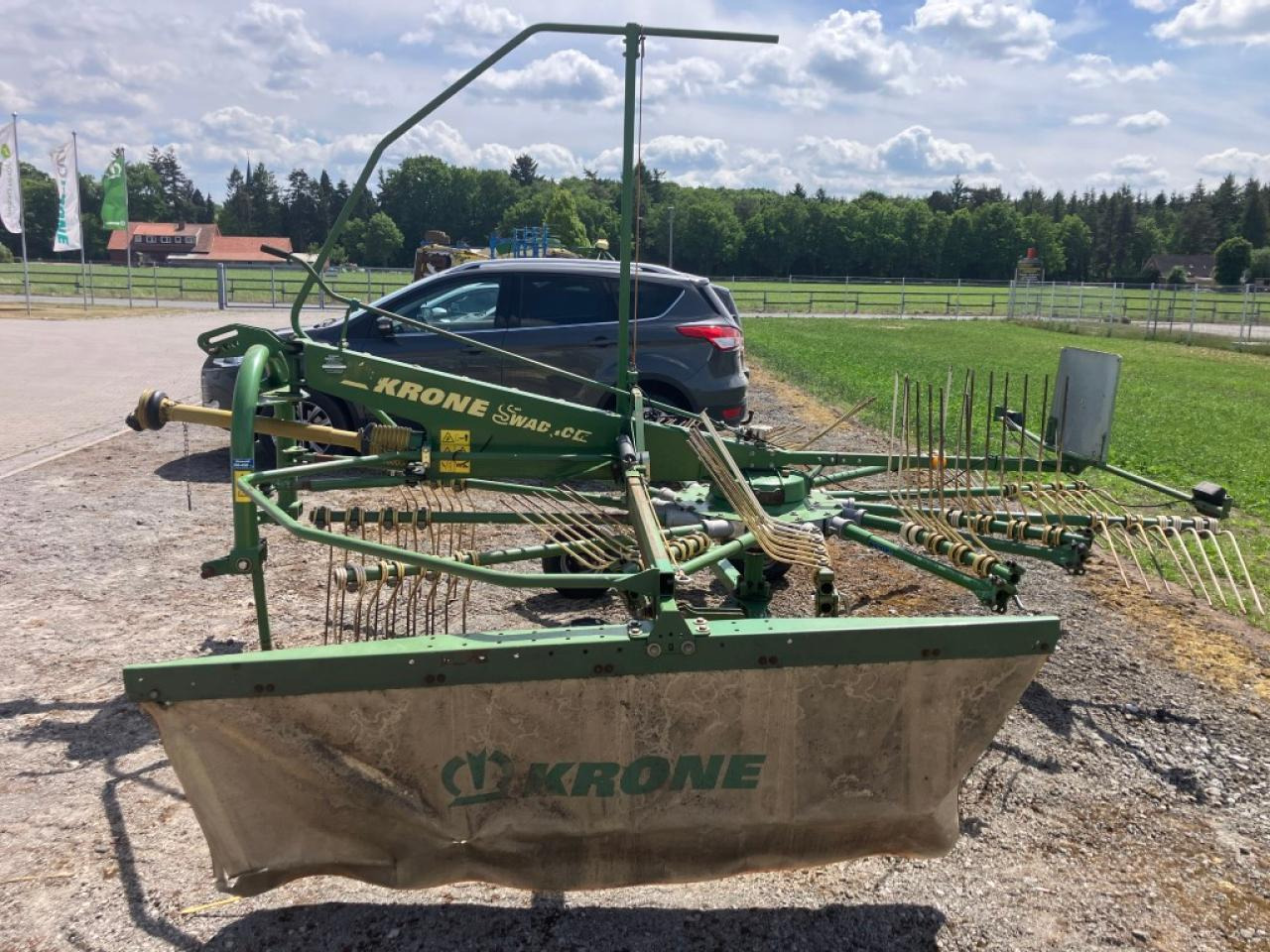 Krone Swadro 46 - Tedder/ Rake: picture 3 Krone Swadro 46 - Tedder/ Rake: picture 3