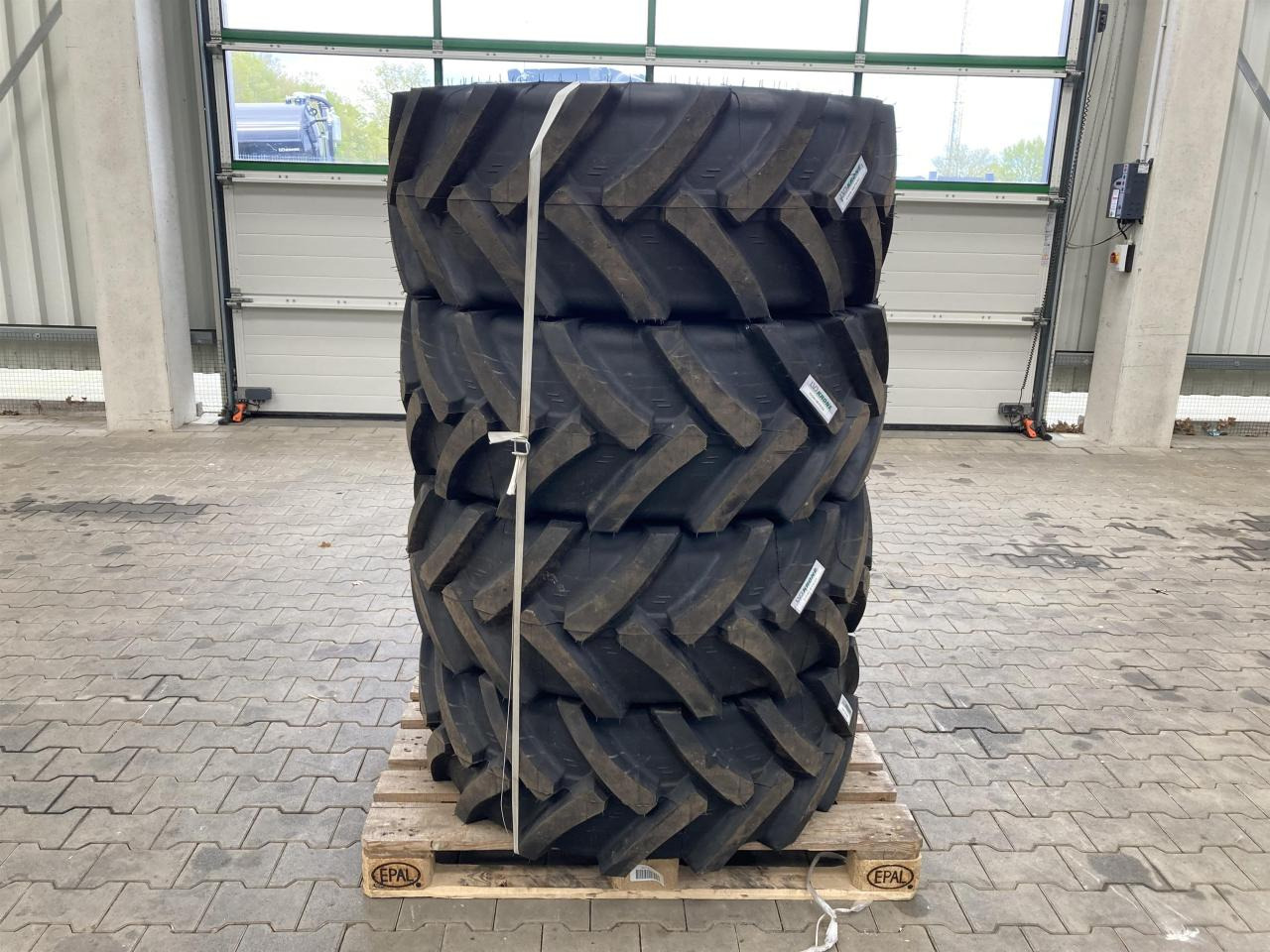 Mitas 405/70R20 - Tire for Agricultural machinery: picture 1 Mitas 405/70R20 - Tire for Agricultural machinery: picture 1