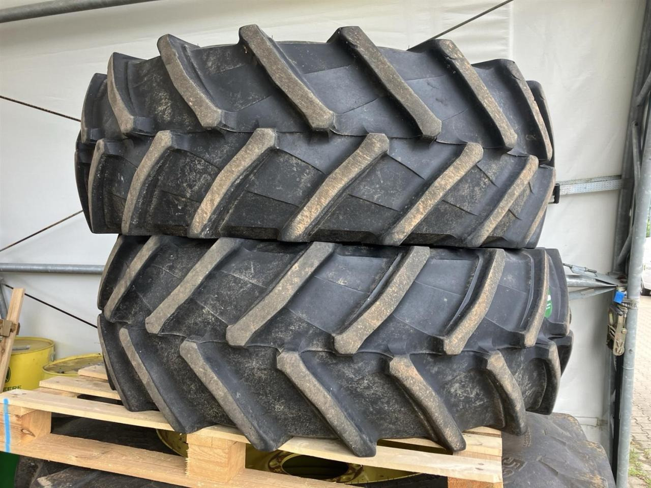 Trelleborg 420/70R28 - Tire for Agricultural machinery: picture 1 Trelleborg 420/70R28 - Tire for Agricultural machinery: picture 1