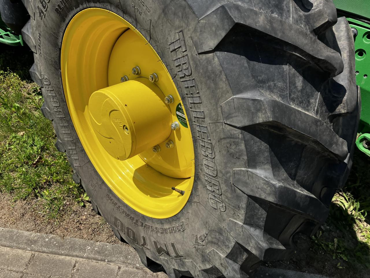 Trelleborg 480/70R30 - Tire for Agricultural machinery: picture 2 Trelleborg 480/70R30 - Tire for Agricultural machinery: picture 2