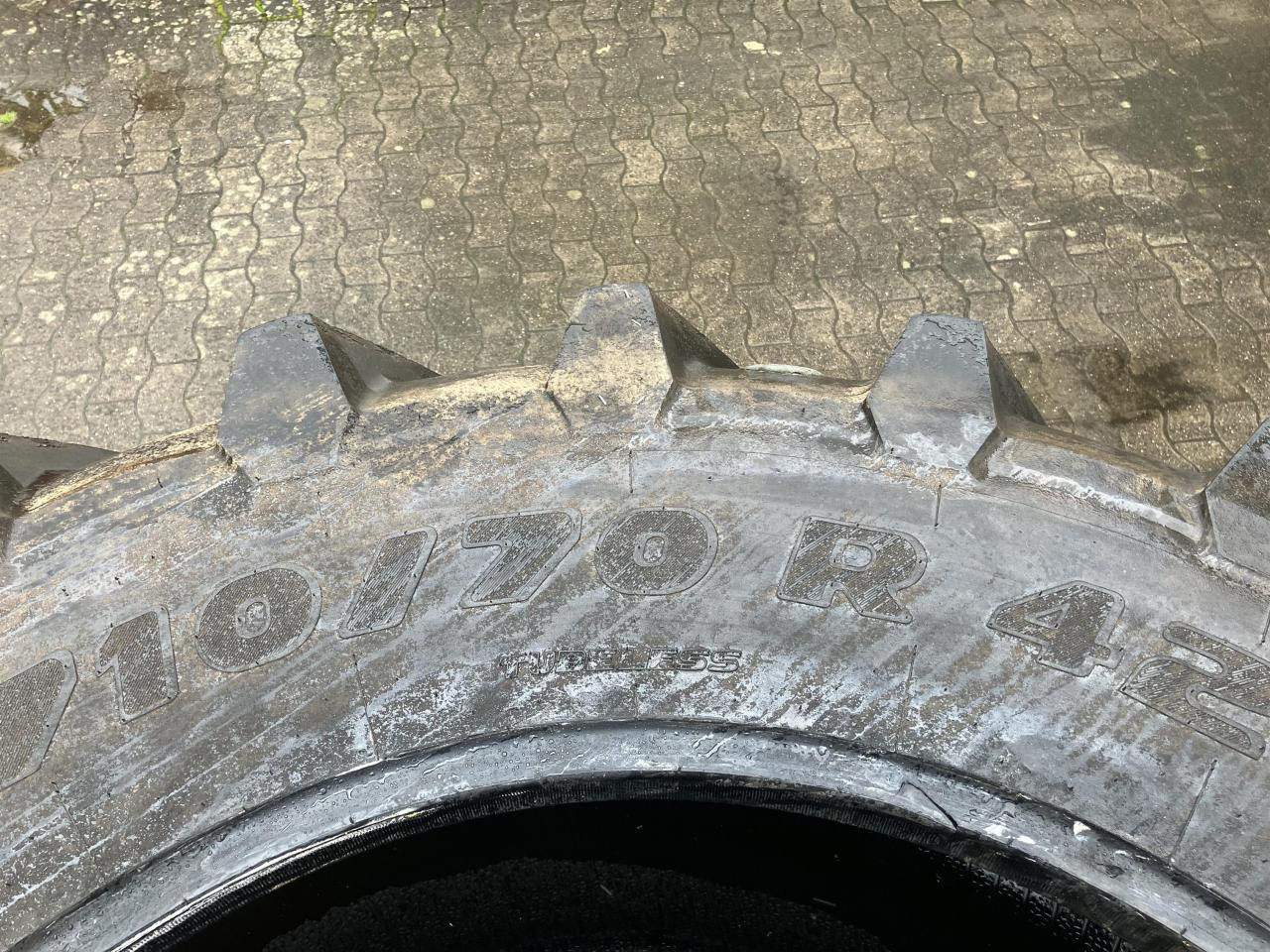 Trelleborg 710/70R42 - Tire for Agricultural machinery: picture 5 Trelleborg 710/70R42 - Tire for Agricultural machinery: picture 5
