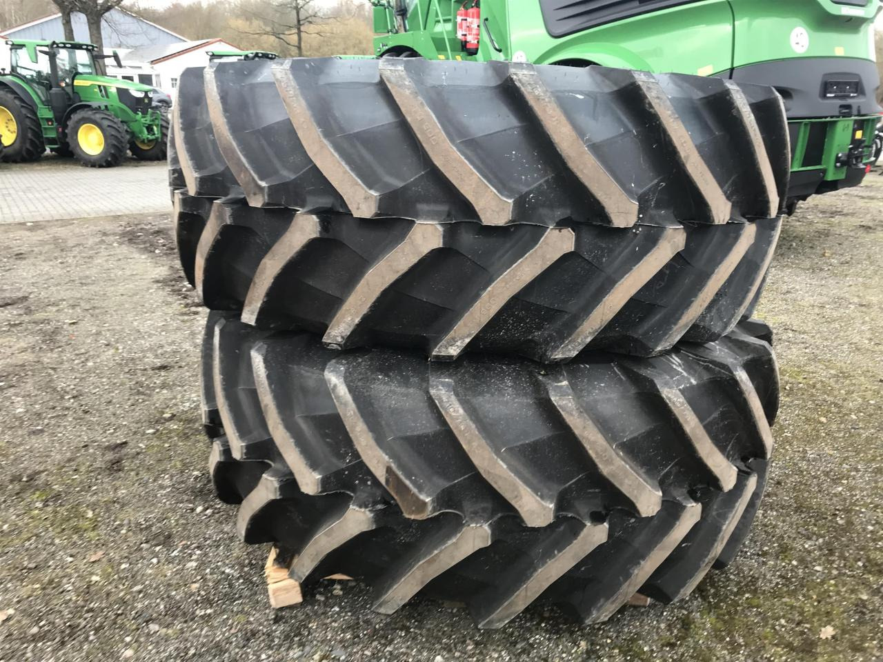 Trelleborg 710/70R42 - Tire for Agricultural machinery: picture 1 Trelleborg 710/70R42 - Tire for Agricultural machinery: picture 1