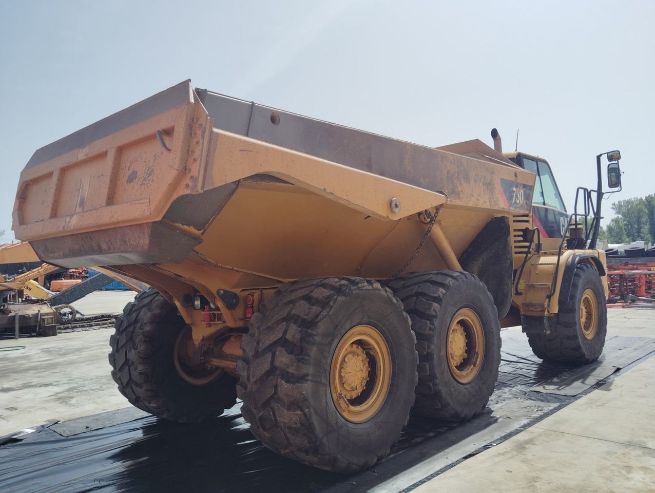 DUMPER ARTICULADO CATERPILLAR 730 - Articulated dumper: picture 4 DUMPER ARTICULADO CATERPILLAR 730 - Articulated dumper: picture 4