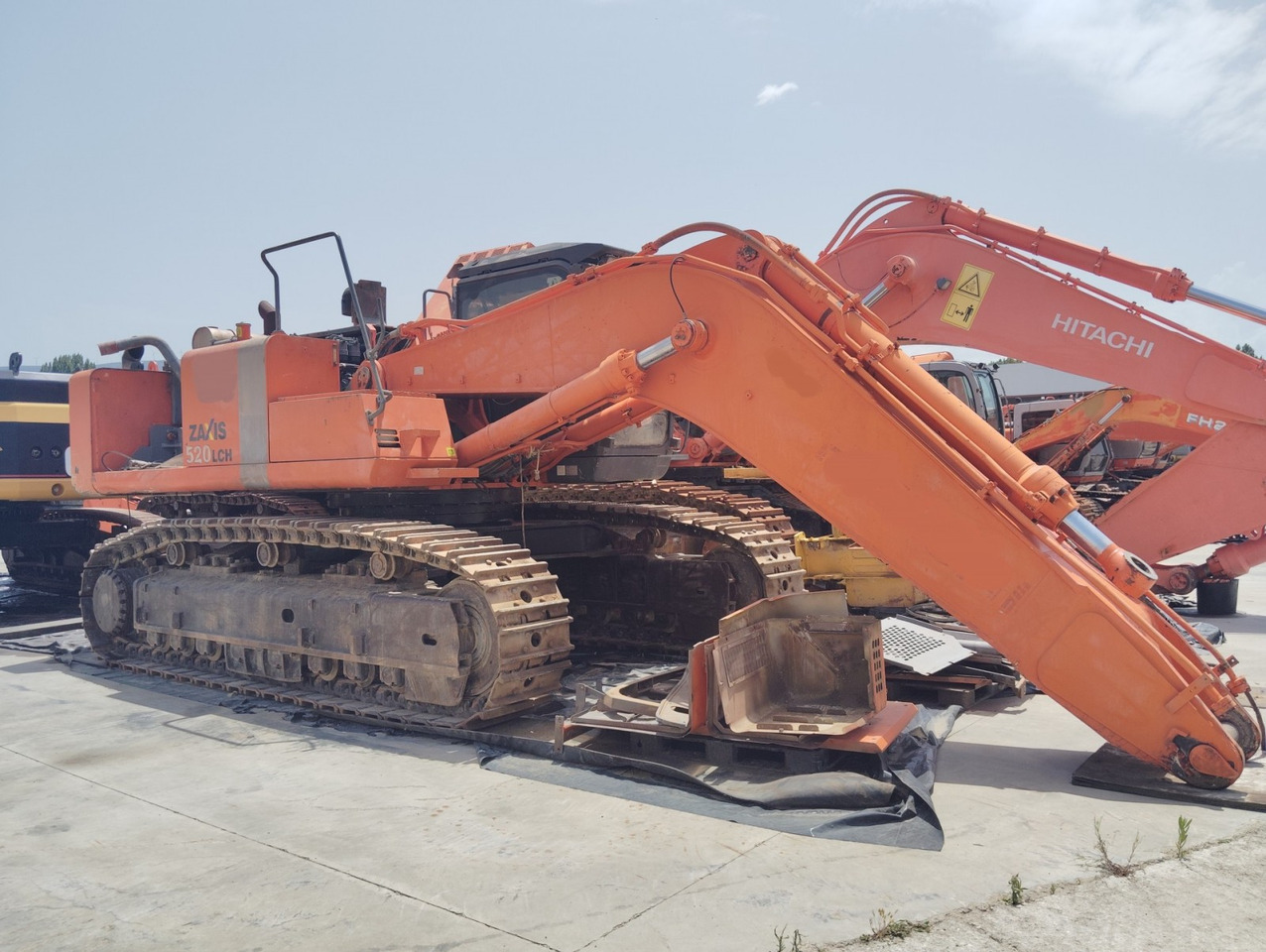 EXCAVADORA HITACHI ZX520LCH-3 - Crawler excavator: picture 3 EXCAVADORA HITACHI ZX520LCH-3 - Crawler excavator: picture 3
