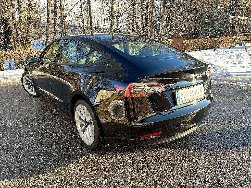 Car Tesla Model 3 Long Range: picture 16 Car Tesla Model 3 Long Range: picture 16