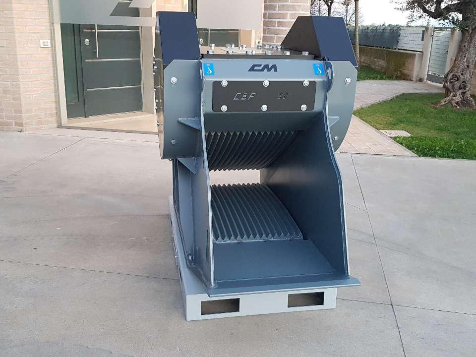 CM CM Crusher CBF 60 - Bucket for Excavator: picture 3 CM CM Crusher CBF 60 - Bucket for Excavator: picture 3