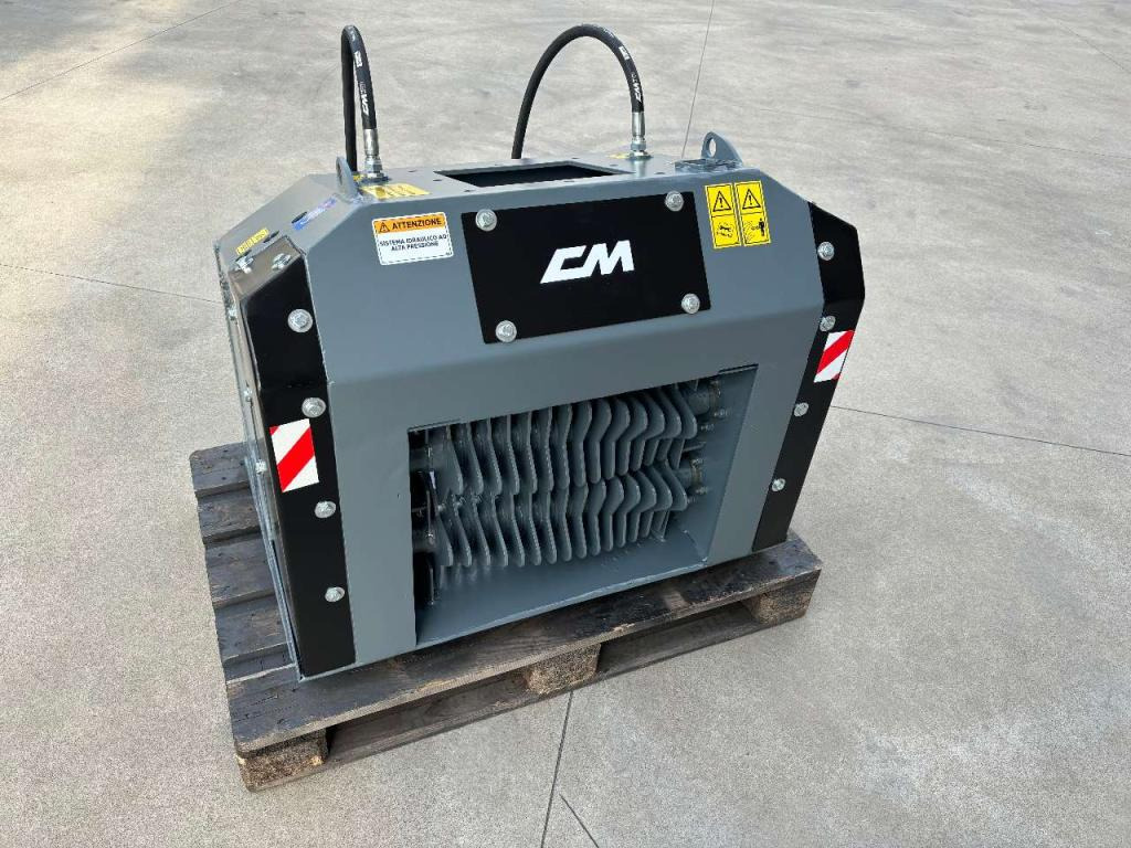 CM CM Crusher CDS 07 - Bucket for Excavator: picture 4 CM CM Crusher CDS 07 - Bucket for Excavator: picture 4