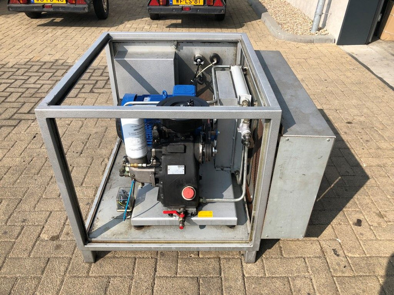 Air compressor Creemers RCN 15-61 15 kW 1660 Liter/min 15 bar schroefcompressor: picture 9