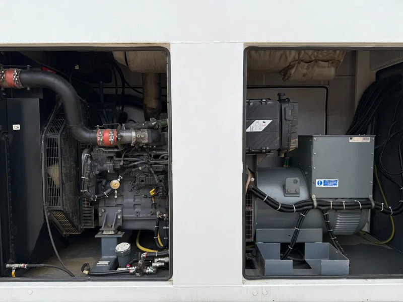 Cummins QSL9-G8 Stamford 300 kVA Supersilent Rental generatorset - Generator set: picture 5 Cummins QSL9-G8 Stamford 300 kVA Supersilent Rental generatorset - Generator set: picture 5