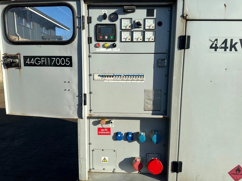 Europower EPUS44TDE Kubota leroy Somer 44 kVA Supersilent Rental generatorset - Generator set: picture 4 Europower EPUS44TDE Kubota leroy Somer 44 kVA Supersilent Rental generatorset - Generator set: picture 4