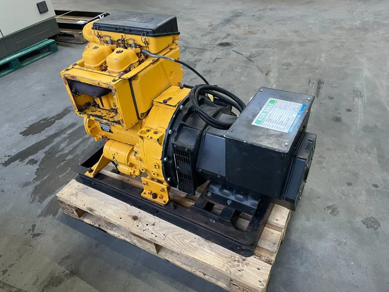 Hatz 2M40H Stamford 25 kVA generatorset - Generator set: picture 4 Hatz 2M40H Stamford 25 kVA generatorset - Generator set: picture 4