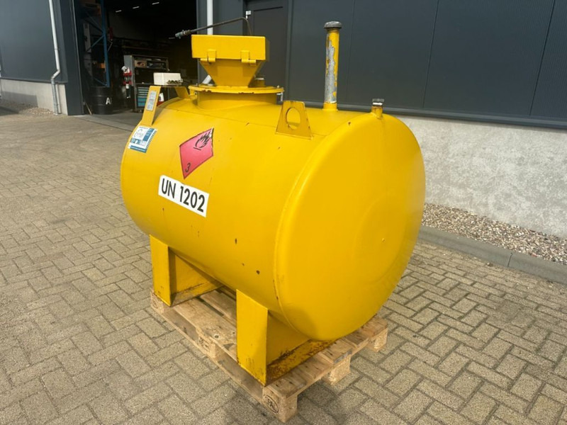 Kiwa Steenbergen KIWA 1000 liter Dieseltank - Storage tank: picture 4 Kiwa Steenbergen KIWA 1000 liter Dieseltank - Storage tank: picture 4