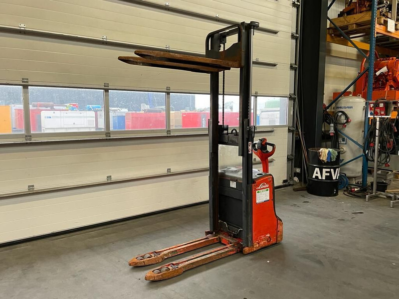 Stacker Linde D08 Stapelaar 1.8 ton 210 cm Hefhoogte Stapelaar: picture 18 Stacker Linde D08 Stapelaar 1.8 ton 210 cm Hefhoogte Stapelaar: picture 18