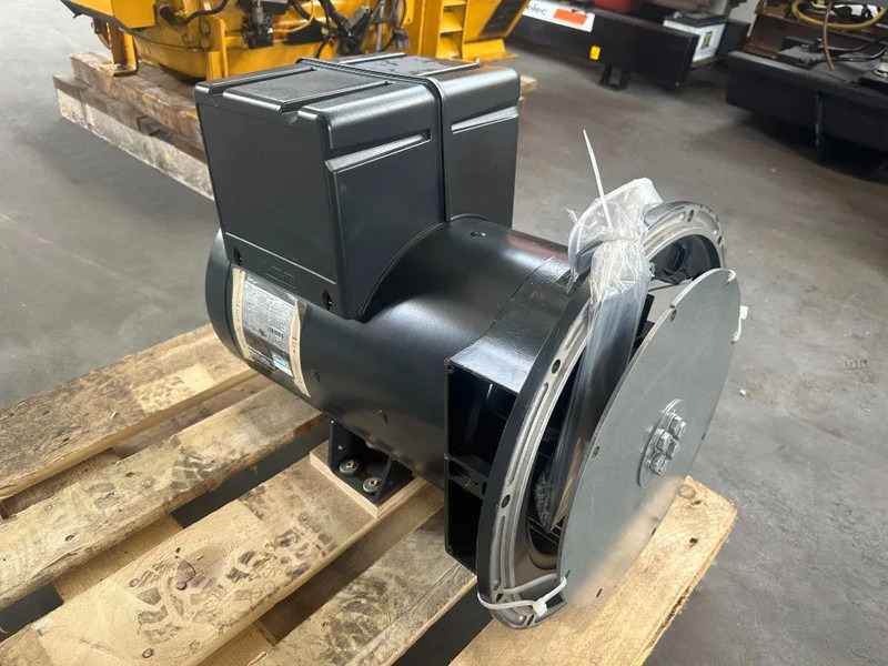 MECC ALTE SPA ECP 28 VL4 Alternator 30 kVA Generatordeel Overstock New ! - Generator set: picture 1 MECC ALTE SPA ECP 28 VL4 Alternator 30 kVA Generatordeel Overstock New ! - Generator set: picture 1