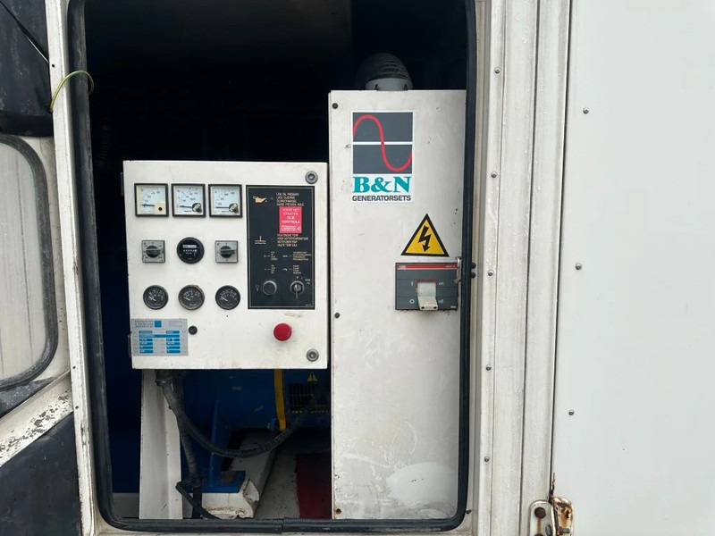 Perkins 3008-TAG3A FG Wilson Stamford 450 kVA Silent generatorset - Generator set: picture 2 Perkins 3008-TAG3A FG Wilson Stamford 450 kVA Silent generatorset - Generator set: picture 2