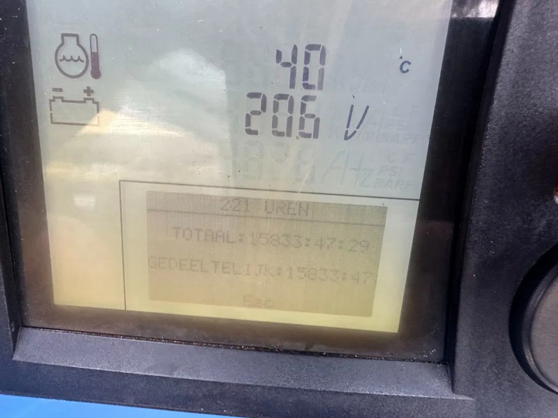 Generator set SDMO Volvo TAD 1342GE 440 kVA Silent generatorset: picture 14 Generator set SDMO Volvo TAD 1342GE 440 kVA Silent generatorset: picture 14