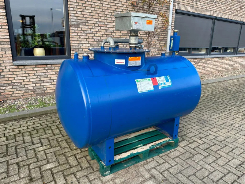 STOKVIS Kiwa 1200 liter Dieseltank - Shipping container: picture 4 STOKVIS Kiwa 1200 liter Dieseltank - Shipping container: picture 4
