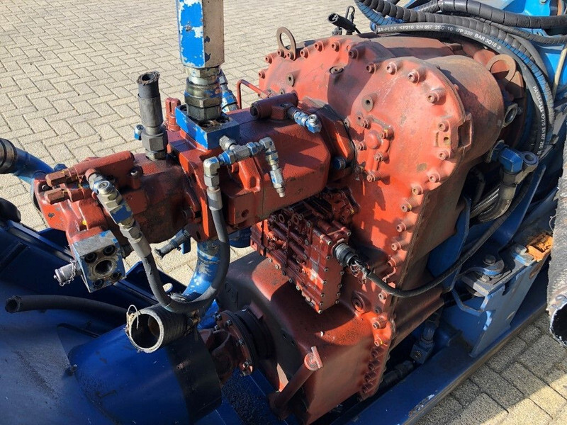 Engine Sisu Valmet Diesel 74.234 ETA 181 HP diesel enine with ZF gearbox: picture 11