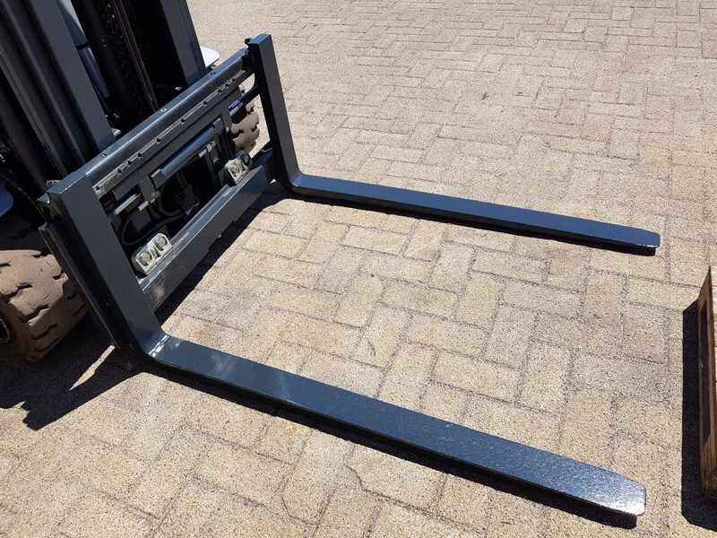 Electric forklift Still RX 20-20 2 ton Triplex Freelift Sideshift Elektra Heftruck: picture 8 Electric forklift Still RX 20-20 2 ton Triplex Freelift Sideshift Elektra Heftruck: picture 8