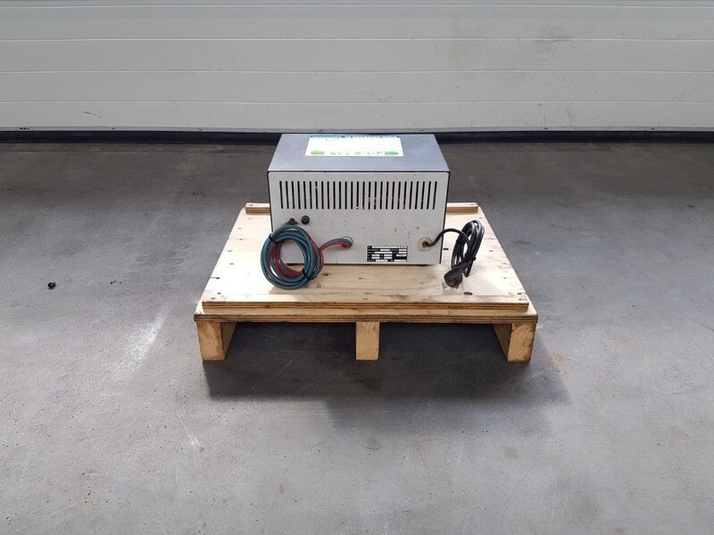 Tool/ Equipment acculader 24 Volt Acculader 230 Volt Battery Charger: picture 6