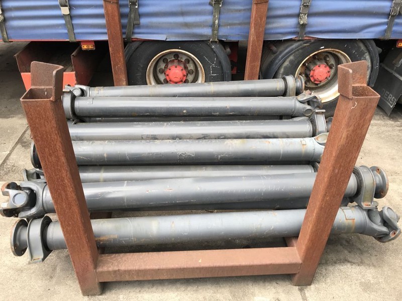 DAF Diverse aandrijfassen DAF - Drive shaft for Truck: picture 1 DAF Diverse aandrijfassen DAF - Drive shaft for Truck: picture 1