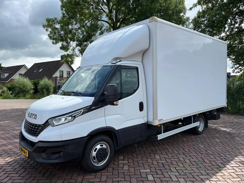 Iveco Daily 35C16 Laadklep (15 diverse modellen op voorraad) - Box van, Combi van: picture 1 Iveco Daily 35C16 Laadklep (15 diverse modellen op voorraad) - Box van, Combi van: picture 1