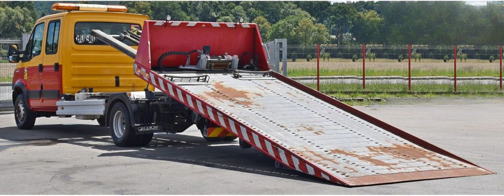 Tow truck Iveco DAILY 70C17 Abschleppwagen 4,90m * TOPZUSTAND!: picture 9 Tow truck Iveco DAILY 70C17 Abschleppwagen 4,90m * TOPZUSTAND!: picture 9