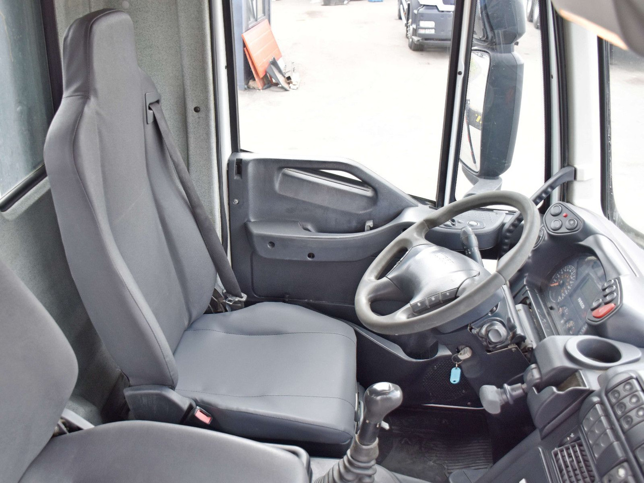Crane truck Iveco TRAKKER 360 * Kipper 5,20m* PK 16502 / FUNK*6x4: picture 14