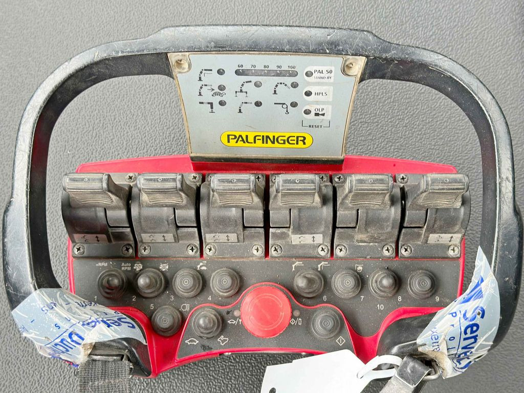 Crane truck, Dropside/ Flatbed truck Iveco TRAKKER 360 * PRITSCHE 6,80* PK 16002 B+FUNK*6x4 Iveco TRAKKER 360 * PRITSCHE 6,80* PK 16002 B+FUNK*6x4: picture 10