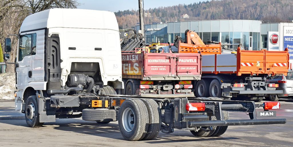 MAN TGM 12.290* FAHRGESTELL 6,30 m * TOPZUSTAND - Cab chassis truck: picture 4 MAN TGM 12.290* FAHRGESTELL 6,30 m * TOPZUSTAND - Cab chassis truck: picture 4