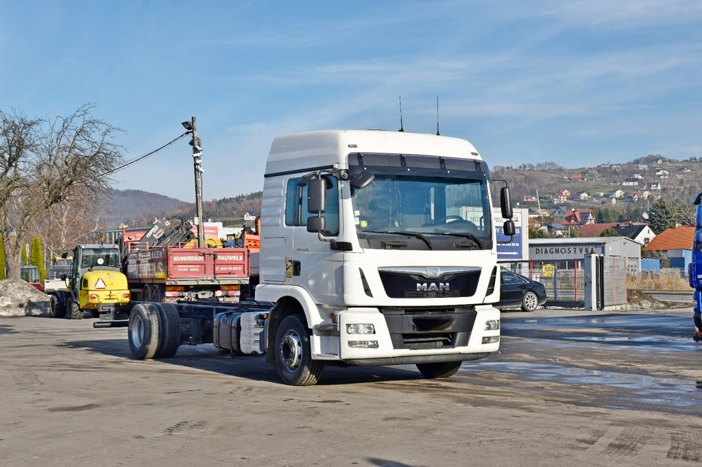 MAN TGM 12.290* FAHRGESTELL 6,30 m * TOPZUSTAND - Cab chassis truck: picture 1 MAN TGM 12.290* FAHRGESTELL 6,30 m * TOPZUSTAND - Cab chassis truck: picture 1