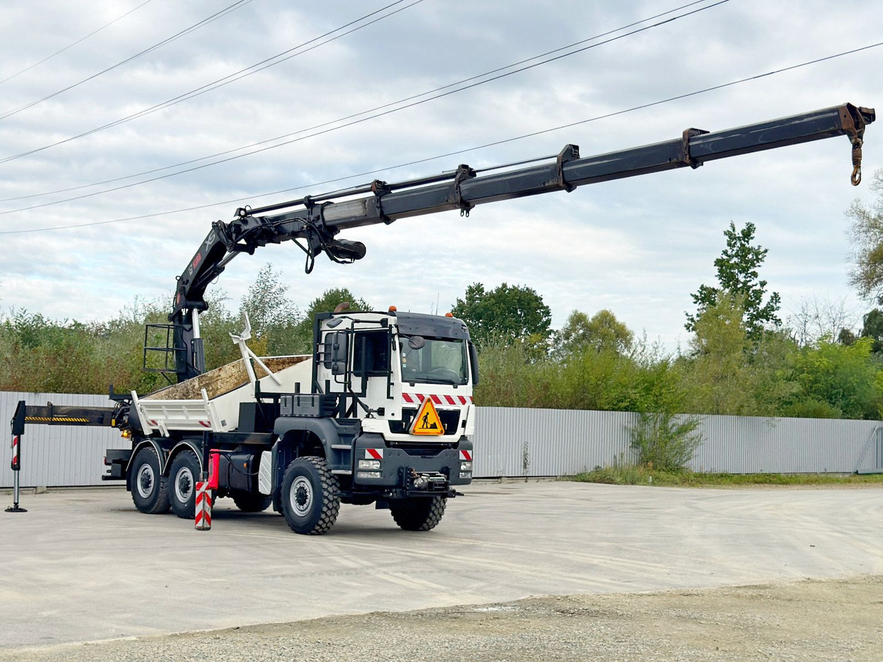 MAN TGS 33.400* HIAB 422 EP-5HIPRO * 6x6 * TOP - Crane truck: picture 3 MAN TGS 33.400* HIAB 422 EP-5HIPRO * 6x6 * TOP - Crane truck: picture 3
