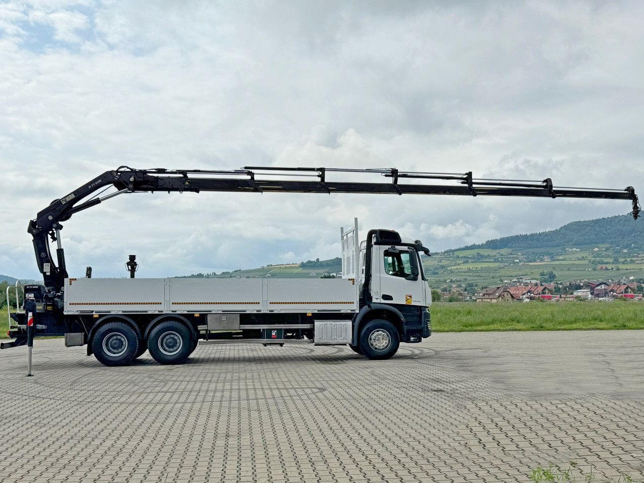 Mercedes-Benz AROCS 2636 * HIAB 211 E-6 HIDUO/FUNK *6x4 - Crane truck: picture 5 Mercedes-Benz AROCS 2636 * HIAB 211 E-6 HIDUO/FUNK *6x4 - Crane truck: picture 5