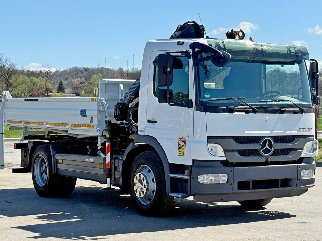 Mercedes-Benz ATEGO 1224 * KIPPER 4,00 m * HIAB 077 BS - 2 DUO - Tipper, Crane truck: picture 4 Mercedes-Benz ATEGO 1224 * KIPPER 4,00 m * HIAB 077 BS - 2 DUO - Tipper, Crane truck: picture 4