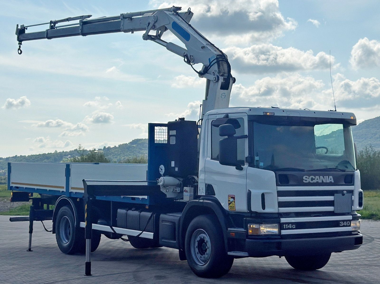 Scania 114 G 340 * PRITSCHE 7,00m * EFFER 210 3S + FUNK - Crane truck: picture 2 Scania 114 G 340 * PRITSCHE 7,00m * EFFER 210 3S + FUNK - Crane truck: picture 2