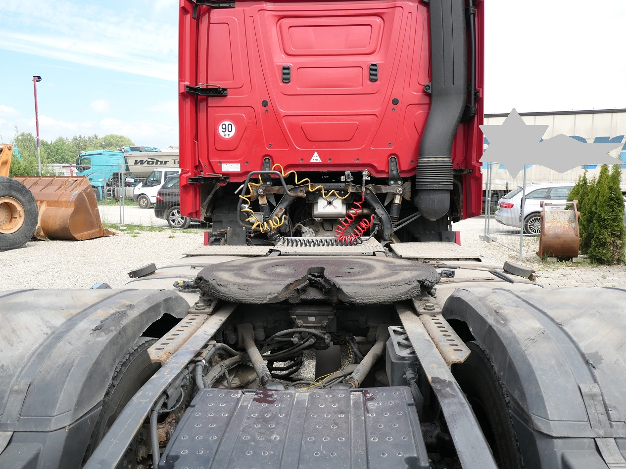Tractor unit Mercedes Benz Actros 1845: picture 7 Tractor unit Mercedes Benz Actros 1845: picture 7