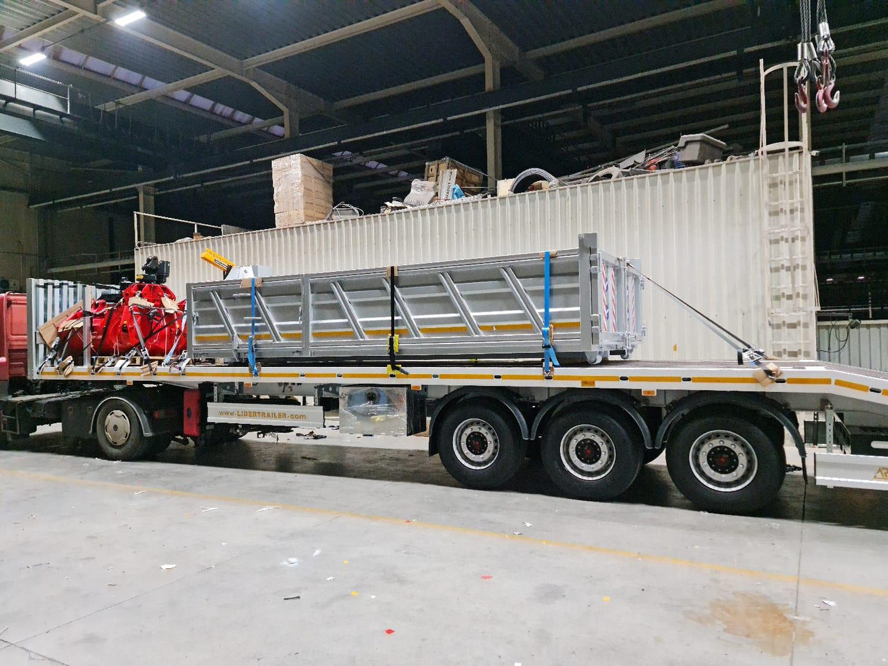 LIDER 2025 NEW (FROM MANUFACTURER FACTORY SALE - Closed box semi-trailer: picture 4 LIDER 2025 NEW (FROM MANUFACTURER FACTORY SALE - Closed box semi-trailer: picture 4