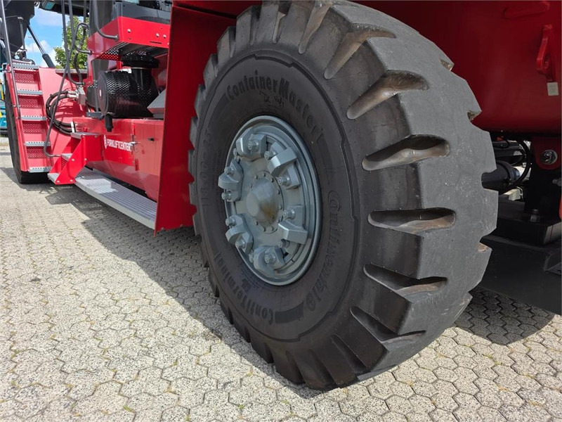 Reach stacker Kalmar DRG450-65S5: picture 13