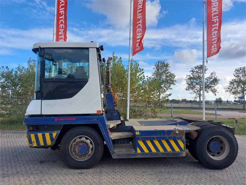 Terberg RT283 4x4 - Terminal tractor: picture 4 Terberg RT283 4x4 - Terminal tractor: picture 4