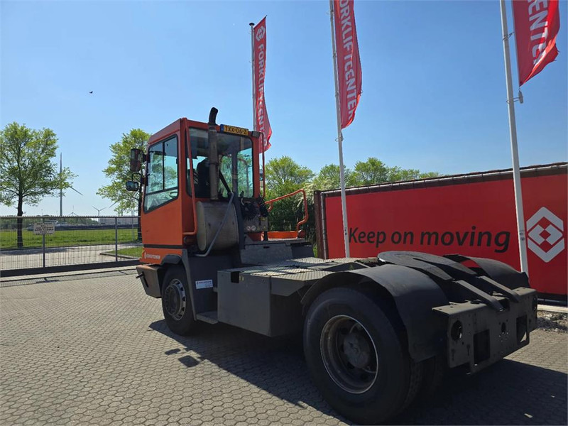 Terminal tractor Terberg YT182: picture 6