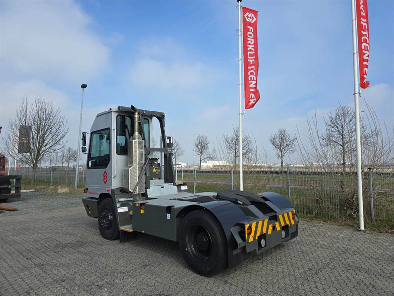 Terminal tractor Terberg YT220: picture 6