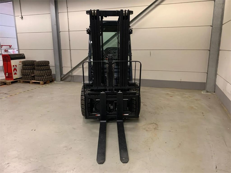 Toyota 02-8FGJF35 - LPG forklift: picture 5 Toyota 02-8FGJF35 - LPG forklift: picture 5