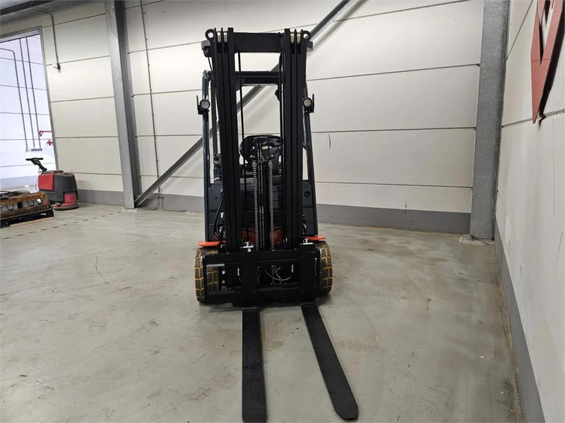 Toyota 8FBE20T - Electric forklift: picture 5 Toyota 8FBE20T - Electric forklift: picture 5
